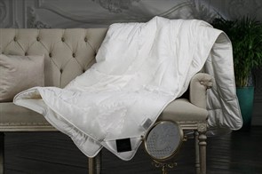 Импортное швейцарское одеяло "Trois Couronnes Meditation Night Wool & Cedar"