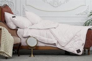 Импортное швейцарское одеяло "Trois Couronnes Royal Ahimsa Silk"