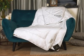 Импортное швейцарское одеяло "Trois Couronnes Cashmere"